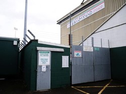 Kehadiran Drone Bikin Laga Sepakbola Ini Terhenti 11 Menit