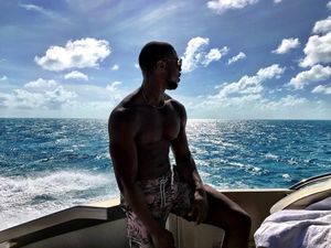 Foto: Ketika Superhero Human Torch Pergi Liburan Foto: Ketika Superhero Human Torch Pergi Liburan