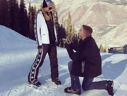 Cincin Tunangan Rp 27 Miliar Paris Hilton Ternyata Di-endorse?