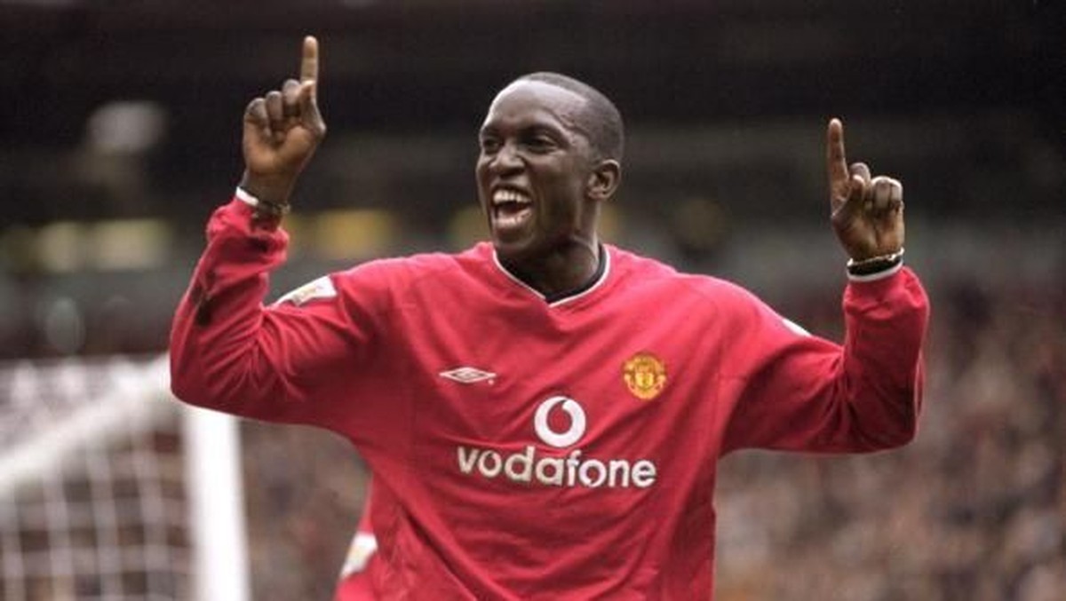 Dwight Yorke menyebut pemain terbaik Manchester United saat ini. (Foto: Shaun Botterill /Allsport Getty Images)