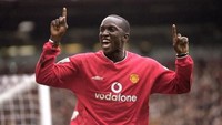 Dwight Yorke - 123 gol Premier League. Foto: Shaun Botterill /Allsport Getty Images