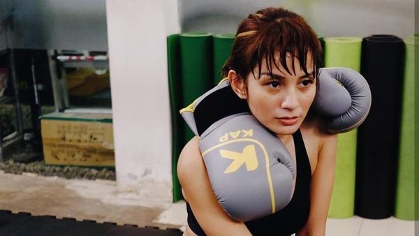 Gaya Mahmud Cantik Kirana Larasati Saat Lagi Olahraga
