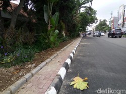 Dampak Pembangunan Overpass, Trotoar di Solo Ini Jadi Selebar 50 Cm