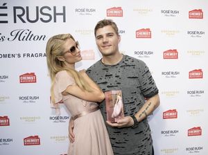 Paris Hilton Akan Gelar 3 Kali Pesta Pernikahan di Berbeda Benua