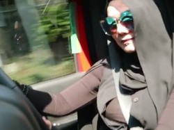 Jennifer Dunn Ditangkap, Sarita Kangen Touring Mobil