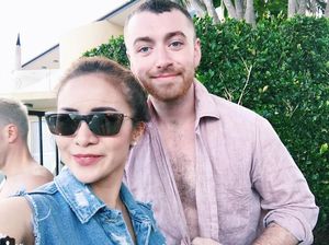 Keceriaan Momo Geisha saat Bertemu Sam Smith