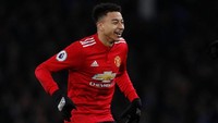 Jesse Lingard belakangan tampil luar biasa di lini serang MU dan total mengoleksi 11 gol dan lima assist sejauh ini. Tapi, kalo Lingard sewaktu-waktu tampil buruk, Alexis Sanchez siap menggeser (Lee Smith/Action Images via Reuters)