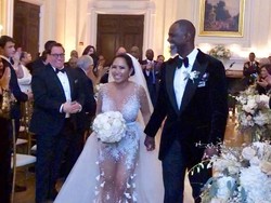 Mengintip Pernikahan Romantis Brian McKnight di Malam Tahun Baru