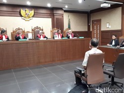 Eks Pejabat Bakamla Didakwa Terima SGD 104.500 Terkait Proyek