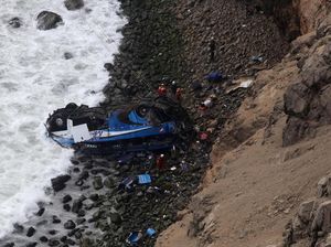 Bus Jatuh dari Tebing di Peru, 36 Orang Tewas