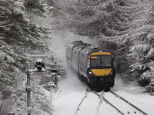 Foto: Saat Hamparan Salju Putihkan Tanah Inggris Raya