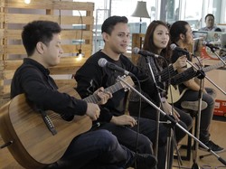 Banyak Panggung Batal, Febrian Nindyo HiVi! Tetap Bermusik dari Rumah