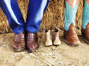 Cek di Sini, Bun, Aneka Inspirasi Maternity Photoshoot