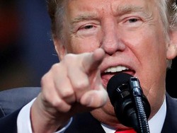 Keluarkan Retorika Panas, Trump Jadi Bulan-bulanan