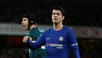 Pemain Chelsea, Alvaro Morata, menempati posisi terbawah di daftar 10 besar pemian yang paling sering menembak. Dia 66 kali melepaskan tembakan, dia baru membukukan 10 gol. (Foto: John Sibley/Reuters)