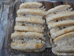 Jajan Kue Rangi yang Gurih Manis di Kawasan Ragunan