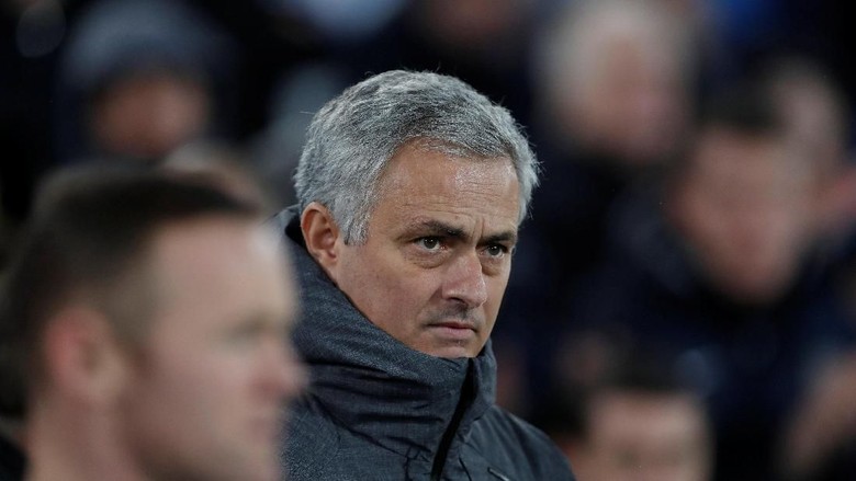 Disebut Tak Bahagia di MU, Mourinho: Itu Kabar Sampah