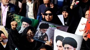 Massa Pro Pemerintah Iran Gelar Demo Tandingan