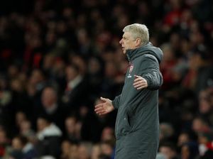 Soal Penalti untuk Chelsea, Wenger: Keputusan Menggelikan