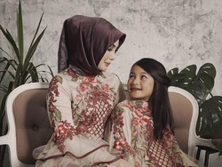 Fenita Arie Sering Minta Pendapat Suami dan Anak soal Hijab