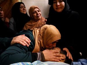 Duka Keluarga Remaja Palestina yang Tewas Ditembak Tentara Israel