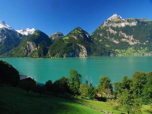 Jadi Rujukan Sandi Sulap Danau Sunter, Begini Potret Danau di Swiss