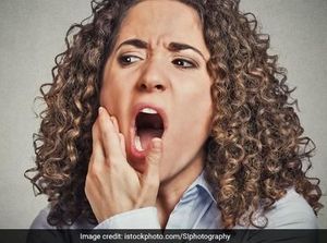 Gigi Sakit Setelah Makan Makanan Panas atau Dingin? Atasi dengan 5 Cara Ini!