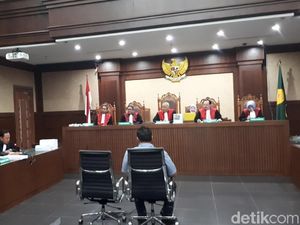 Pengusaha yang Suap Eks Dirjen Hubla Jalani Sidang Vonis Hari Ini Pengusaha yang Suap Eks Dirjen Hubla Jalani Sidang Vonis Hari Ini