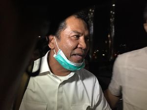 Ada Duit Dolar dan Rupiah dalam OTT Bupati HST Ada Duit Dolar dan Rupiah dalam OTT Bupati HST