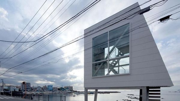 Rumah Ini Bukan untuk Pemalu!