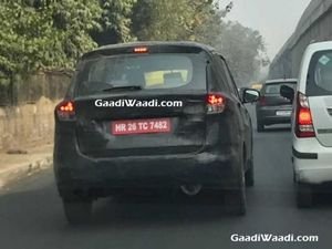 Suzuki Tes Ertiga Baru Keliling Jalanan