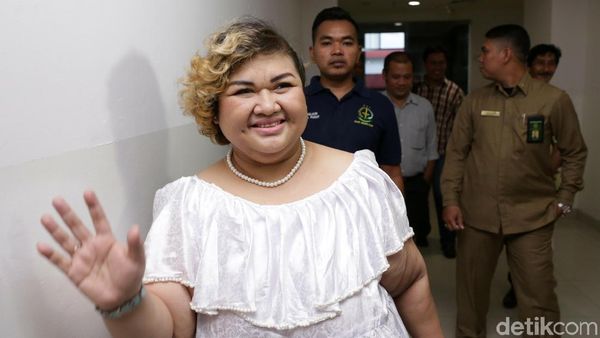 Senyum Pretty Asmara dan Ceritanya yang Turun 21 Kg di Penjara