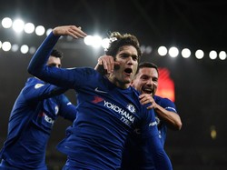 Morata Suram, Marcos Alonso Mengambil Alih Panggung