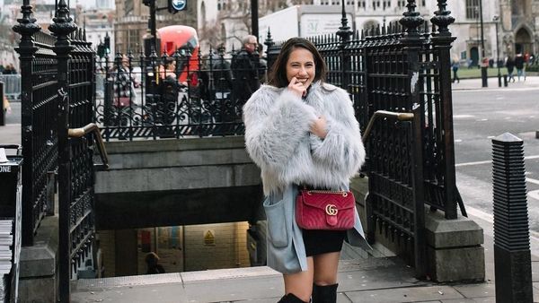 Foto: 10 Gaya Kece Pevita Pearce Saat Liburan ke London