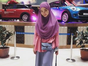 Foto: Ini Sri Mahyuni, Satpam Cantik Berhijab yang Kisahnya Viral Foto: Ini Sri Mahyuni, Satpam Cantik Berhijab yang Kisahnya Viral
