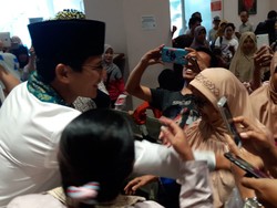 Resmikan Fasilitas di RSUD Budhi Asih, Sandiaga Doakan Pasien