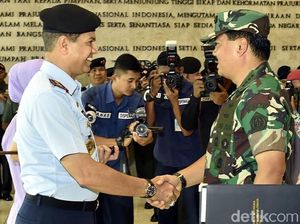 Panglima TNI Pimpin Upacara Kenaikan Pangkat Kabasarnas