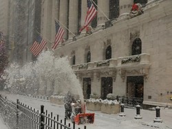 Badai Bom Siklon di AS, 4 Tewas dan Air Terjun Niagara Membeku