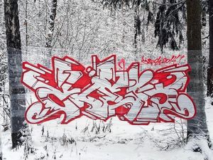 Grafiti-grafiti Indah Tersebar dalam Hutan di Moskow
