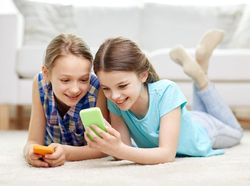 Tips Berinternet Aman untuk Anak dari Google