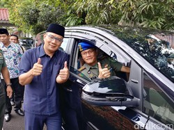 Pemkot Bandung Hibahkan 11 Mobil untuk Pilkada
