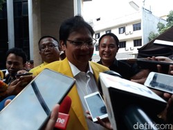 Airlangga Rangkap Jabatan, PAN: Jokowi Langgar Janji