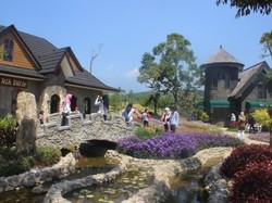 Bukan di Eropa, Ini di Puncak