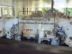 Merinding! Kamboja Punya Lapangan Pembantaian Manusia