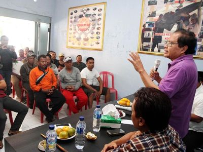 Rizal Ramli Bertemu Nelayan Tegal