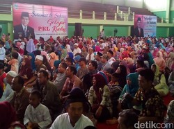 PKL Kudus Berdoa Agar Rekomendasi Cagub Jateng Jatuh ke Musthofa