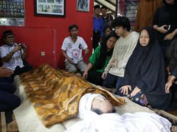 Yon Koeswoyo Koes Plus Meninggal Dunia, Netizen Berduka