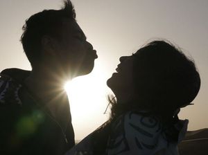 Momen Kemesraan Raffi Ahmad dan Nagita Slavina yang Ultah Hari Ini