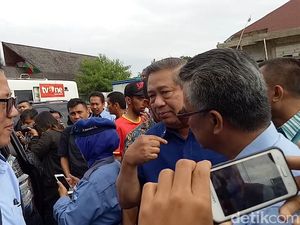 Saat SBY Doakan Bakal Cagub Kaltim Syaharie Jaang Saat SBY Doakan Bakal Cagub Kaltim Syaharie Jaang