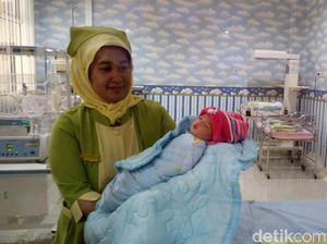 6 Orang Berniat Adopsi Bayi dalam Kardus di Ambarawa 6 Orang Berniat Adopsi Bayi dalam Kardus di Ambarawa